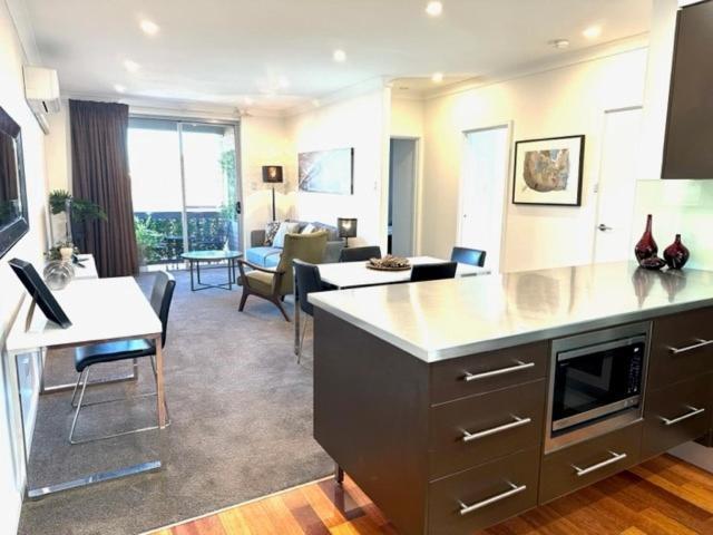 Adelaide Dress Circle Apartments - Archer Street Экстерьер фото
